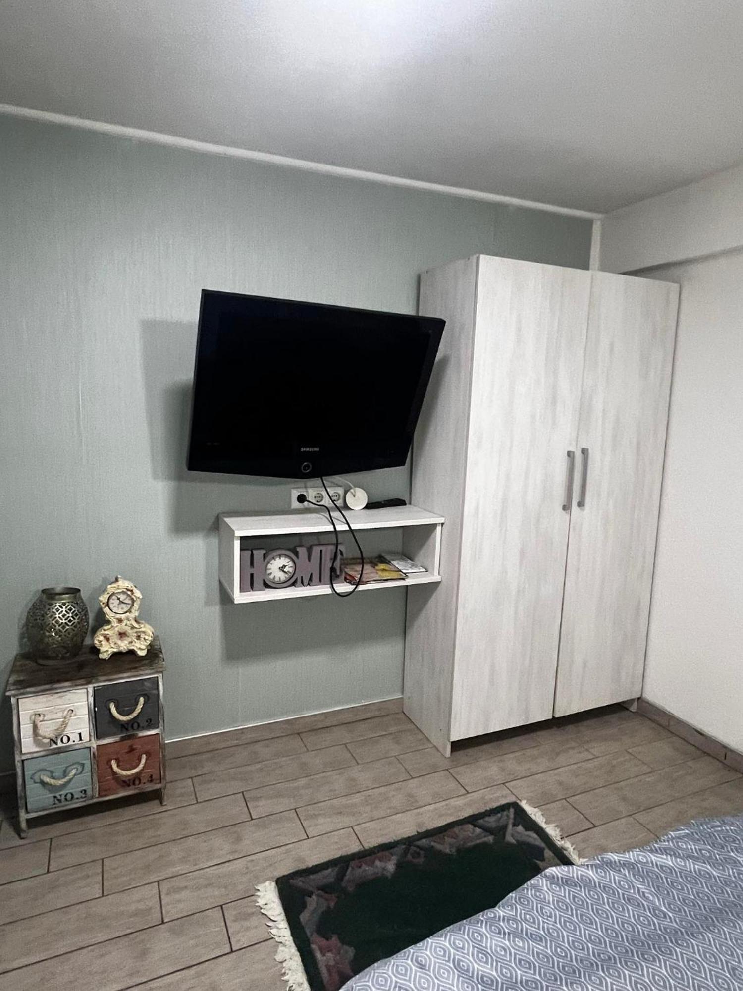 Hostel Tuzla Eksteriør billede