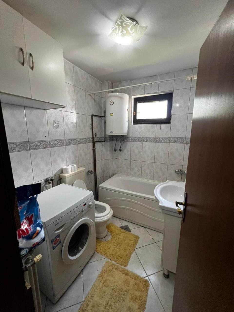 Hostel Tuzla Eksteriør billede