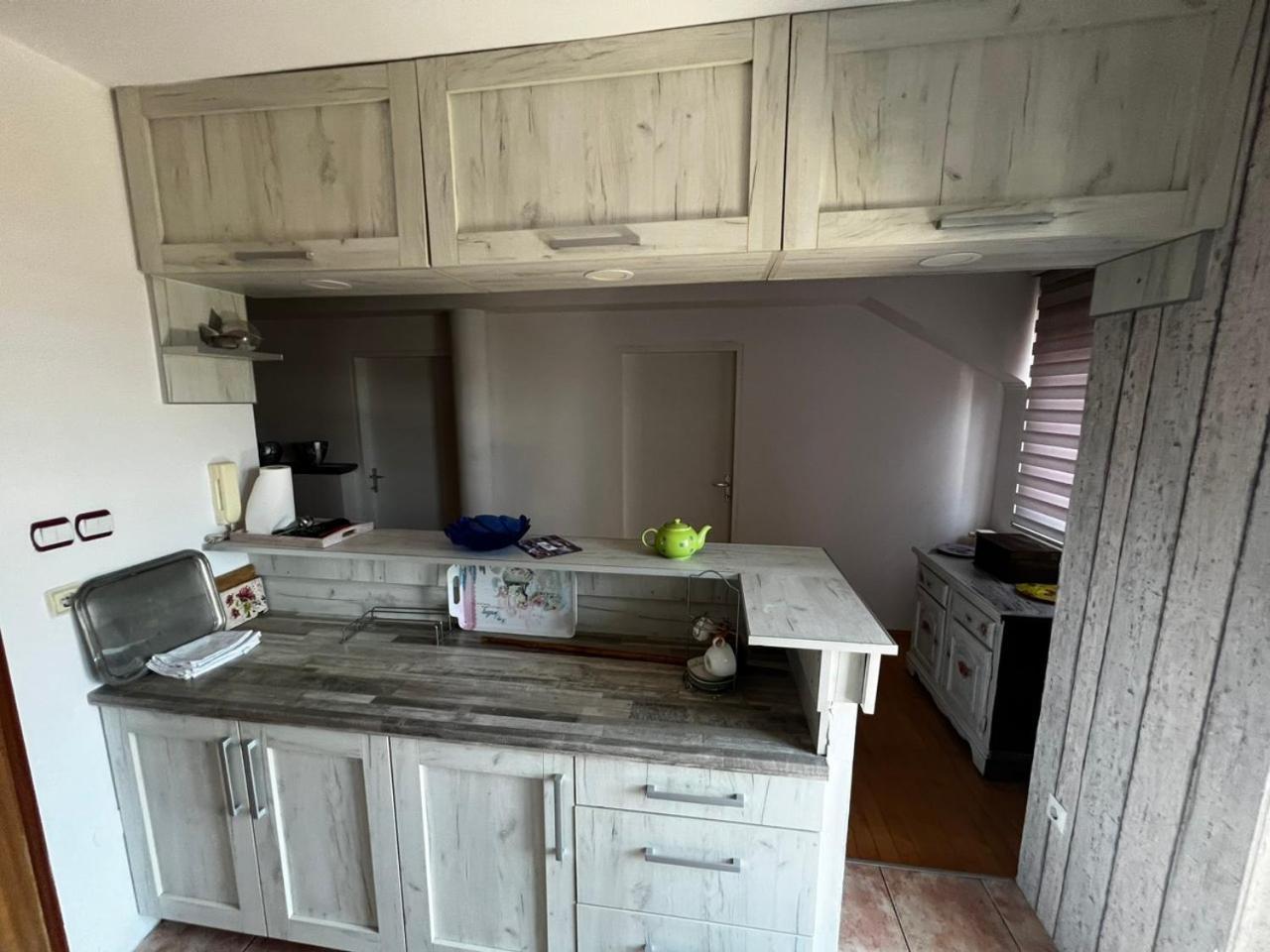 Hostel Tuzla Eksteriør billede