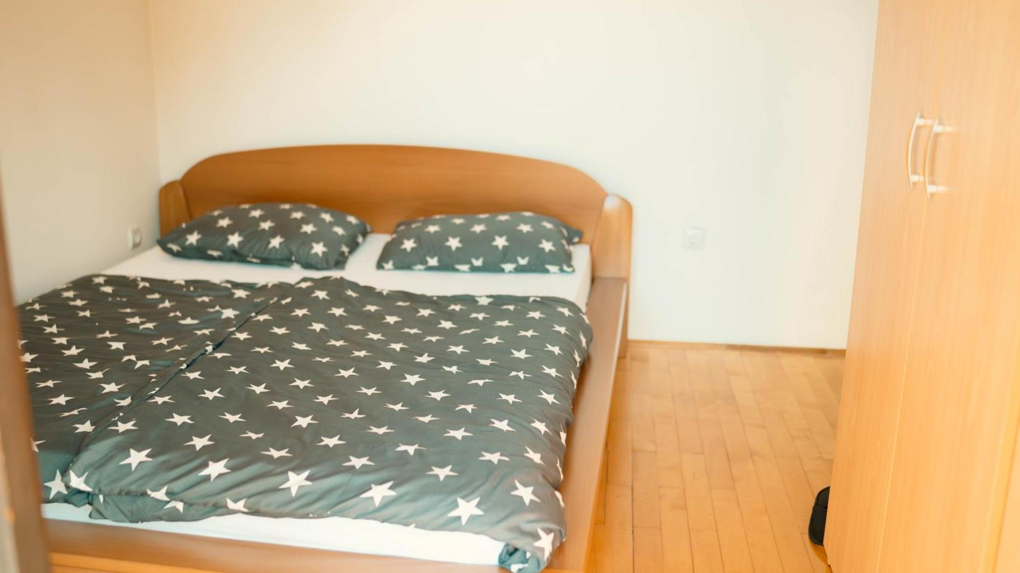 Hostel Tuzla Eksteriør billede