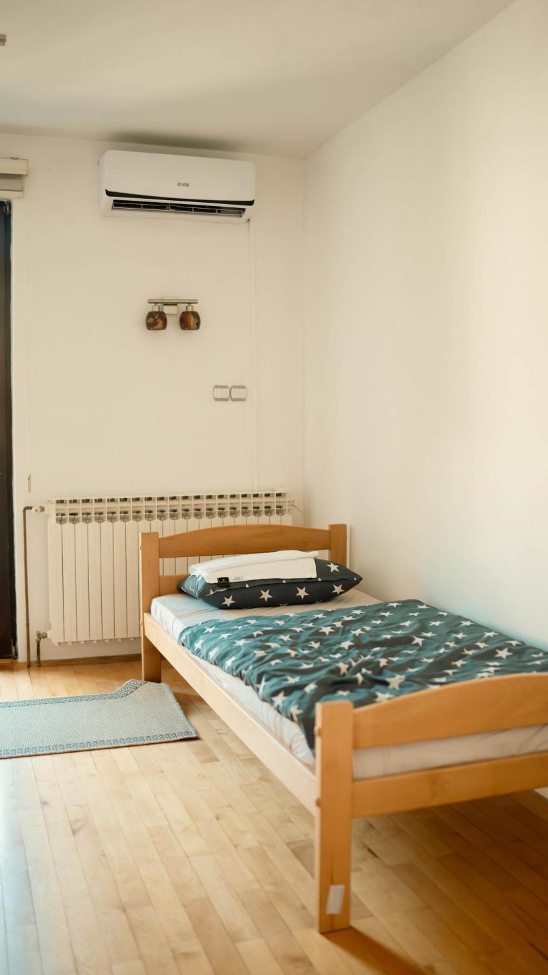 Hostel Tuzla Eksteriør billede
