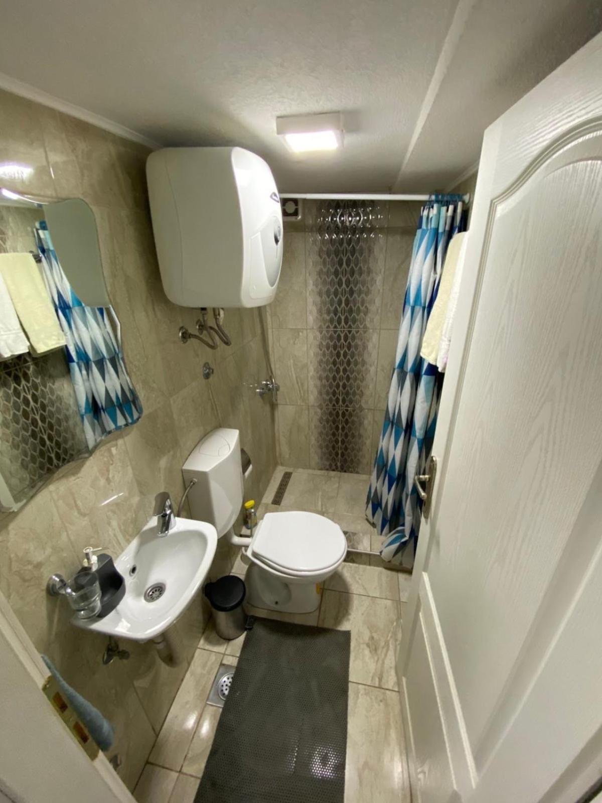 Hostel Tuzla Eksteriør billede