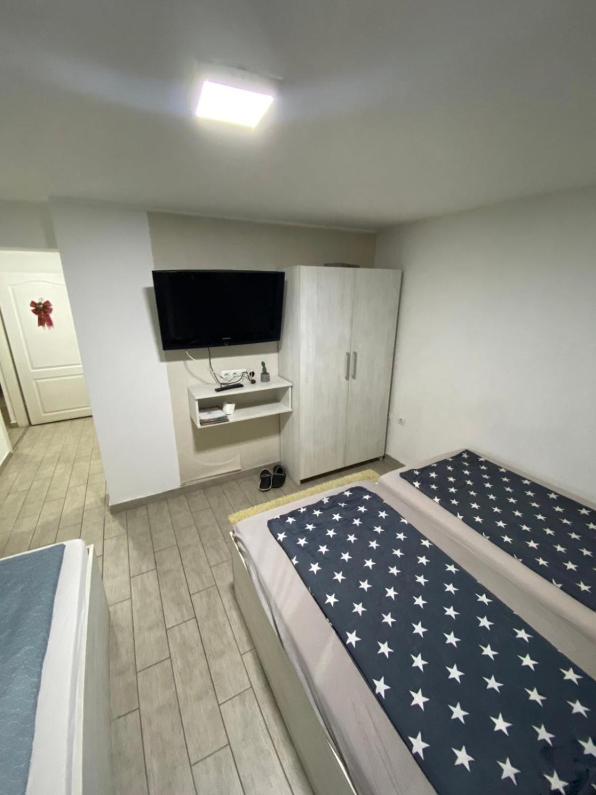 Hostel Tuzla Eksteriør billede