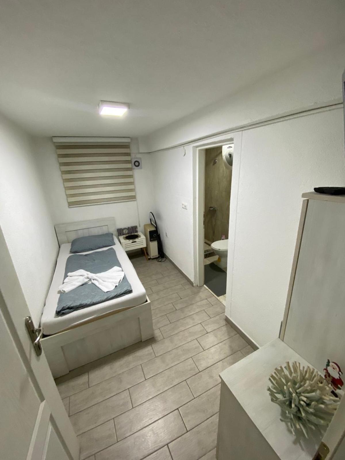 Hostel Tuzla Eksteriør billede