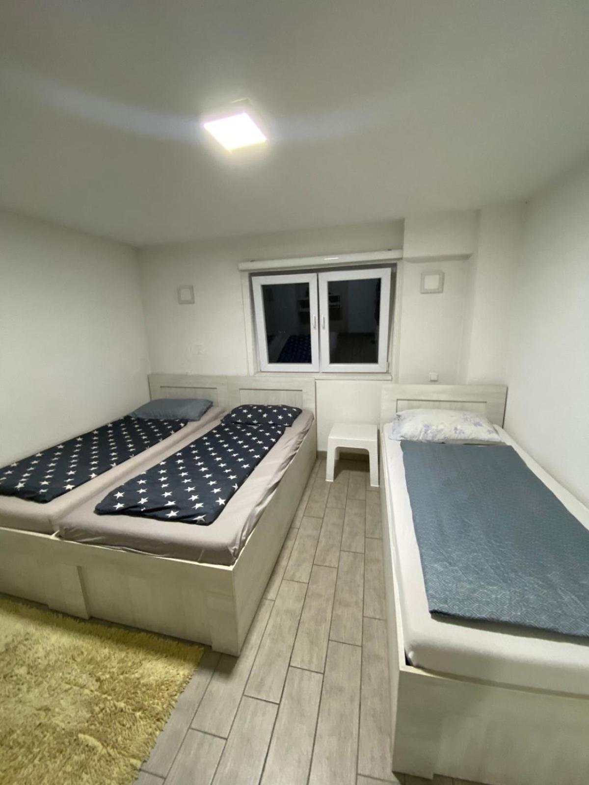 Hostel Tuzla Eksteriør billede